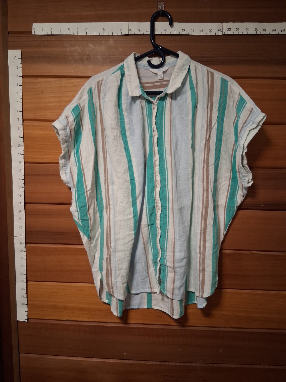 🌞Time and Tru Teal, Beige and White Striped Short-Sleeve Button-Up Shirt